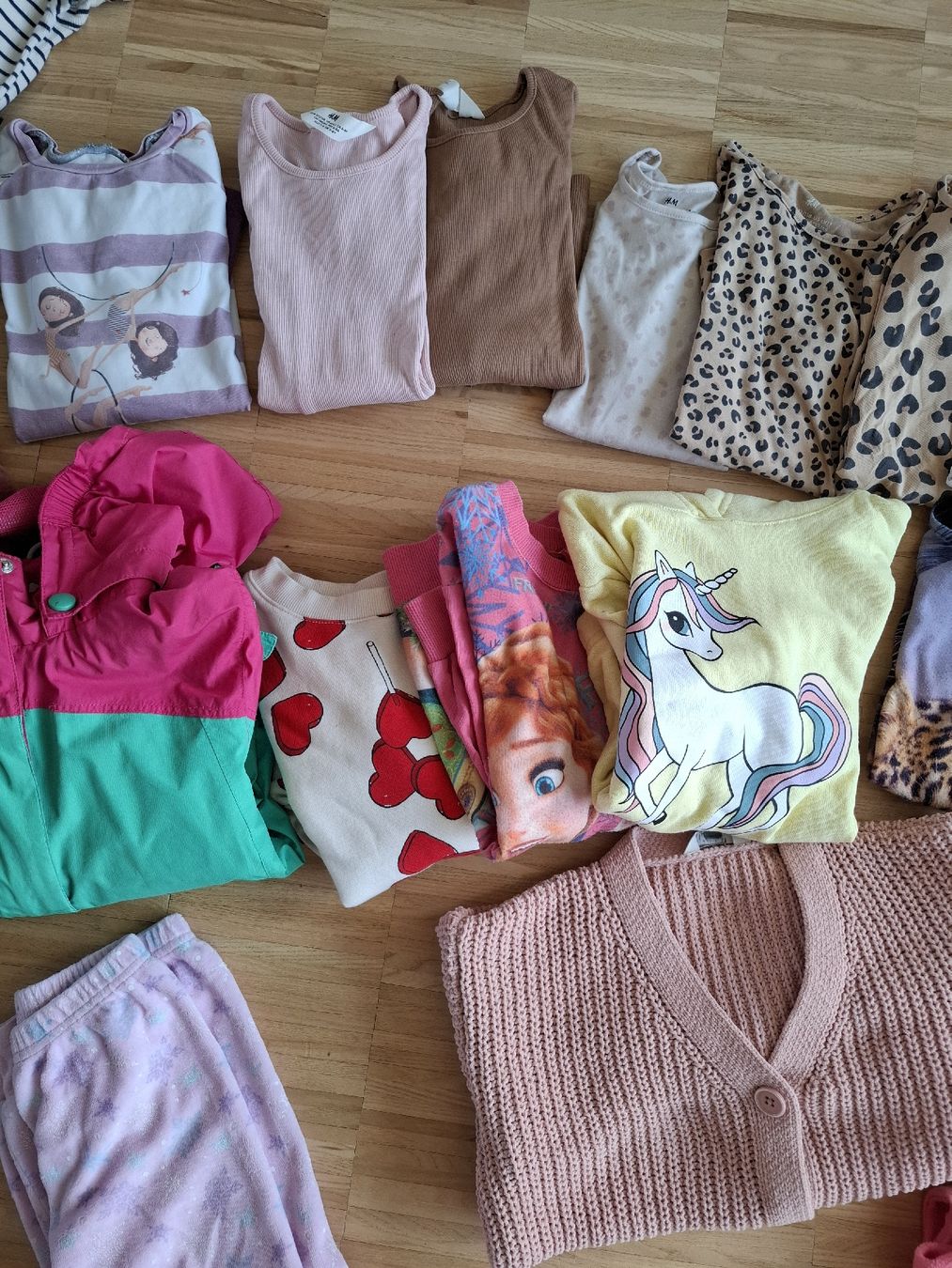 Ensembles coordonnés: Mädchen Kleiderpaket Grösse 122/128 – D'occasion à Zürich par SinJ30 2