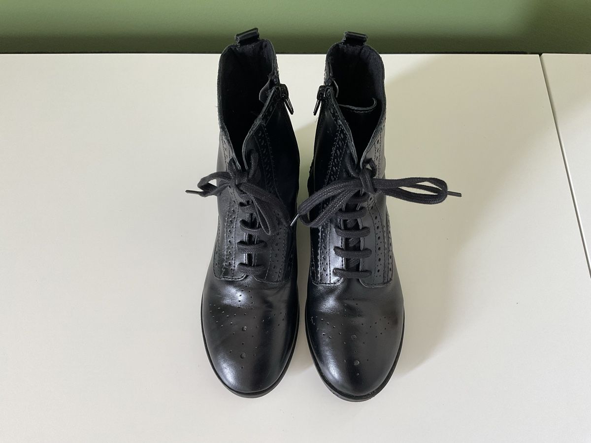 Scarpe per ragazze: Leder Stiefeletten Mädchen Gr.35 – Usato da Pfäffikon ZH venduto da Ben0707 5