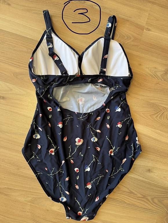 Costumi da bagno & Bikini: Schwangerschafts-Badeanzug, Gr. XL – Usato da Grenchen venduto da ja.ger 1