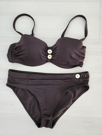 Vivance Bügel-Bandeau-Bikini mit edlen Zierknöpfen   Gr.42C 