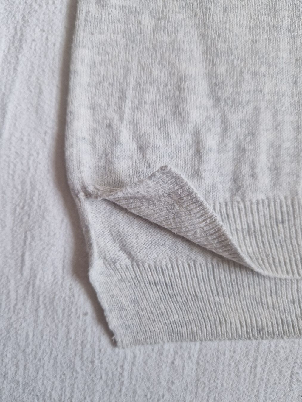 H&M Maglioni & Felpe: H&M Mädchen Pullover Herz Pailletten Gr. 128 – Usato da Muri b. Bern venduto da rol_xtf8 3