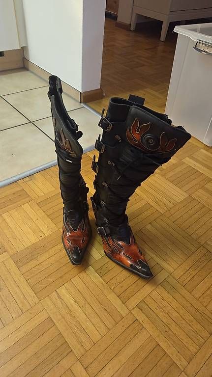 Scarpe da uomo: Gothic Bikerstiefel – Usato da Frenkendorf venduto da ann_cvc5 1