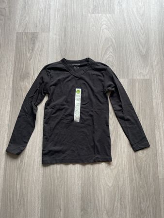 Schwarzes Langarmshirt Gr. 134/140 - Neu
