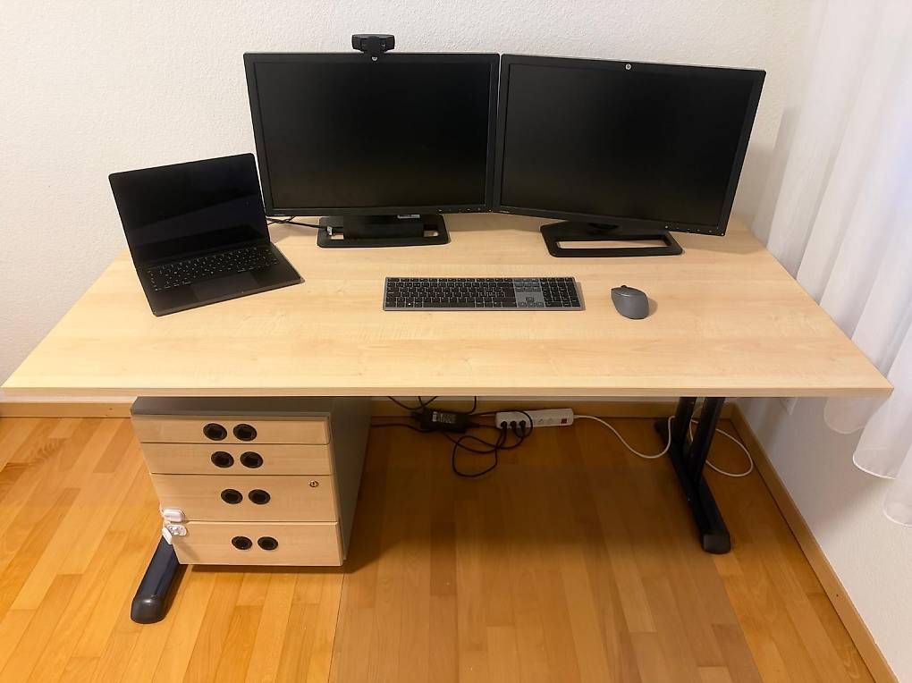 Schreibtische: Bürotisch – Gebraucht aus Urdorf von swissmall 1