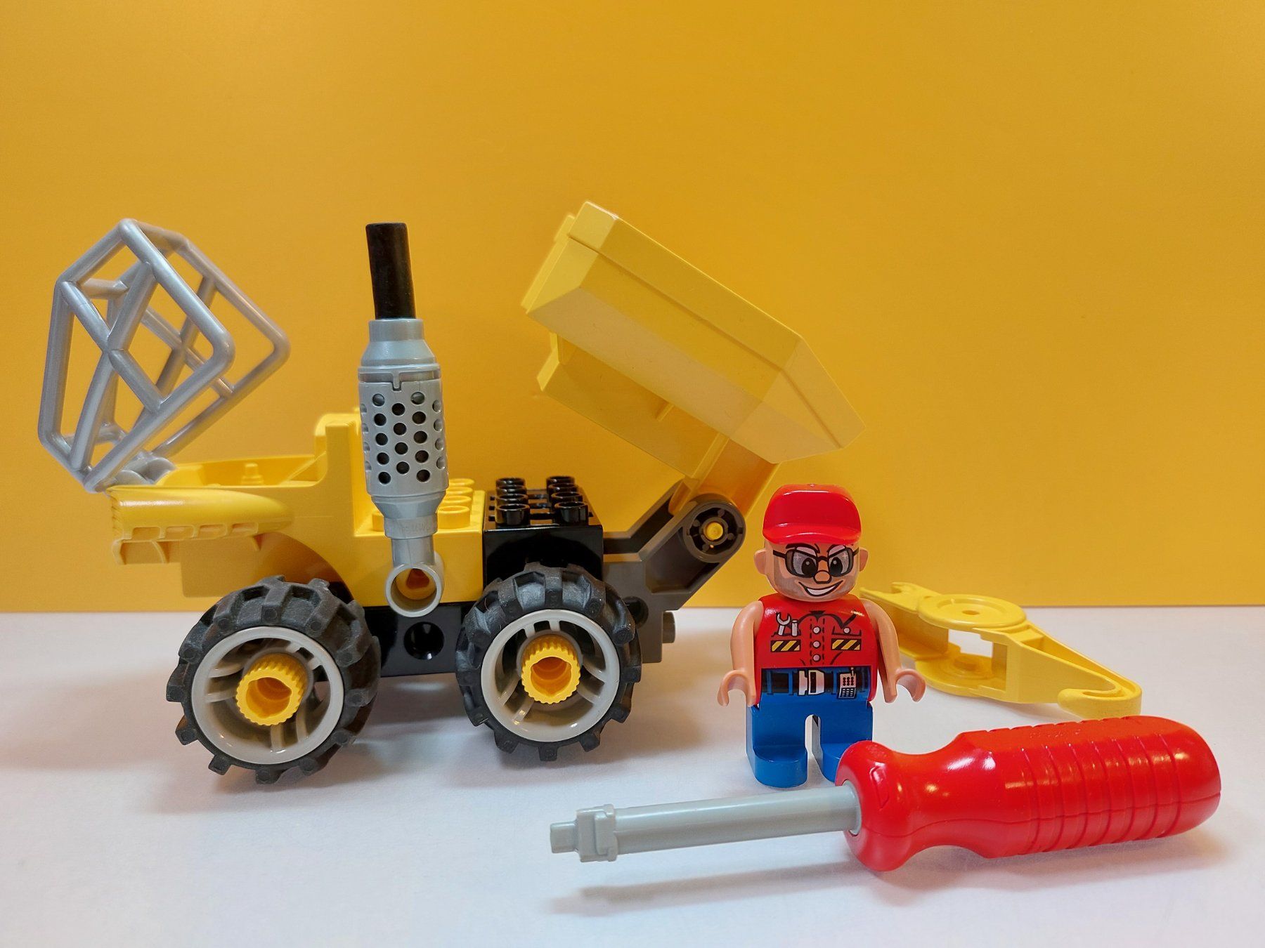 Lego Kit di costruzioni: LEGO DUPLO 3588 Toolo Active Tech - Großer Laster/ Lastwagen – Usato da St.Gallen venduto da TinasBauundSpiel