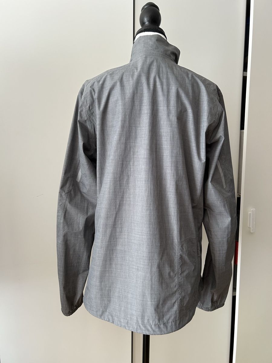 Salomon Jacken: Salomon Agile Wind Jacket, size L. Great condition. – Gebraucht aus Genève von NipponiaNippon 2