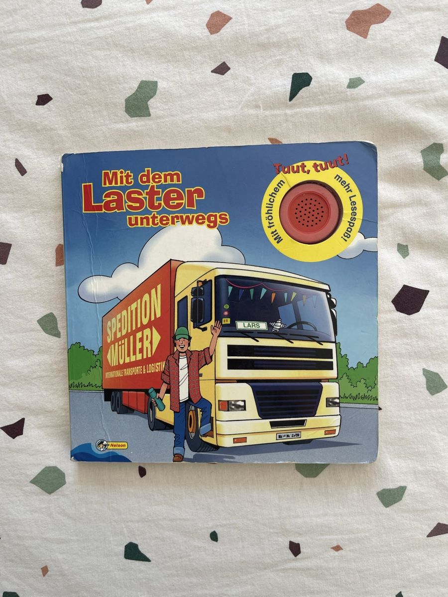 Livres: Kinderbuch, Mit dem Laster unterwegs  – D'occasion à Hirzel par carta9