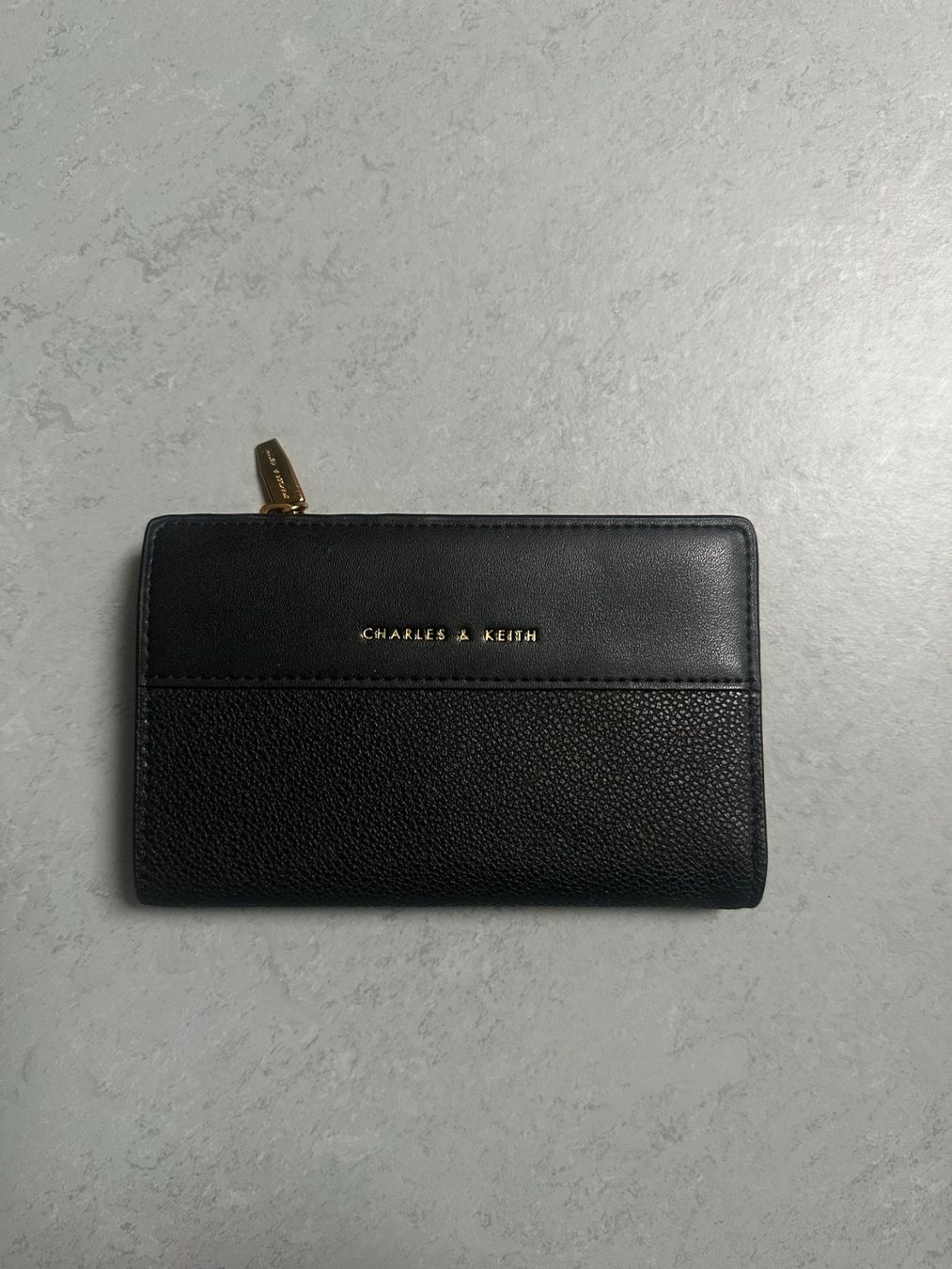 Portamonete: Charles & Keith Portemonnaie – Usato da Winterthur venduto da yum_jz55