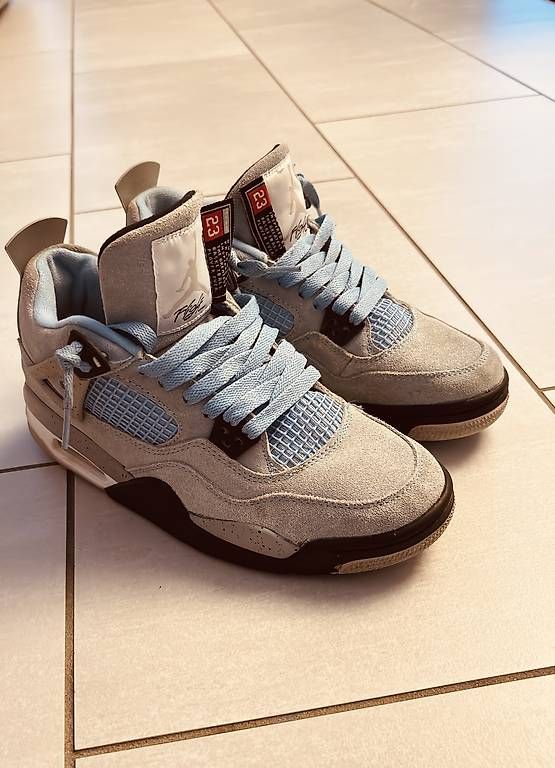 Jordan Herrenschuhe: Air Jordan 4 Retro – Gebraucht aus Bedano von igrino59
