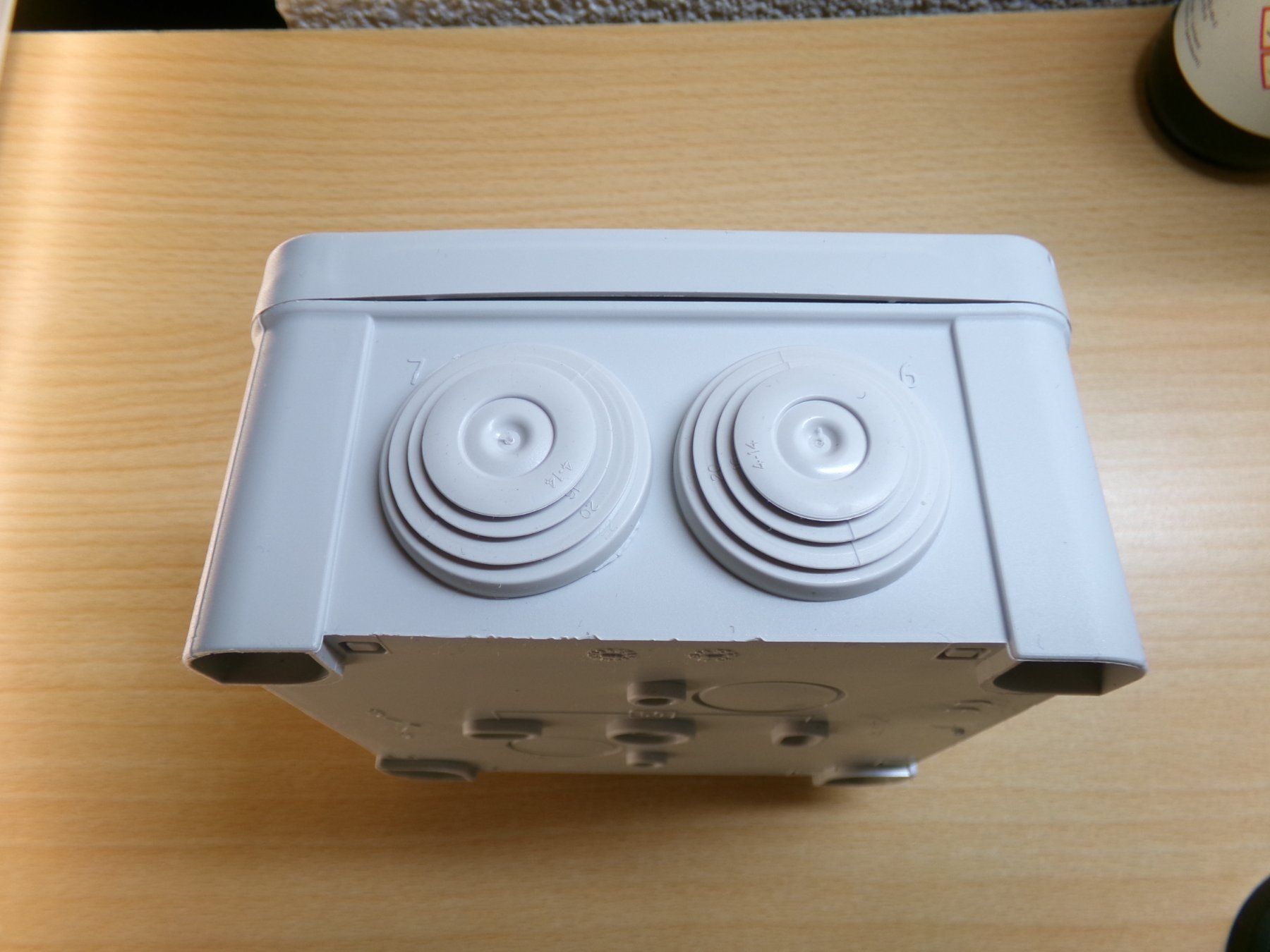 Schneider Alimentazione elettrica: Abzweigdose Schneider ENN05005 – Nuovo (secondo la descrizione) da Hombrechtikon venduto da HGK50 2