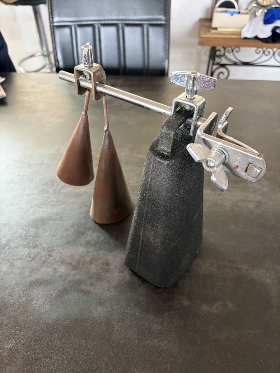 Instruments de musique: Percussion double support instrument musique – D'occasion à Vallamand par Bricbracbroc82