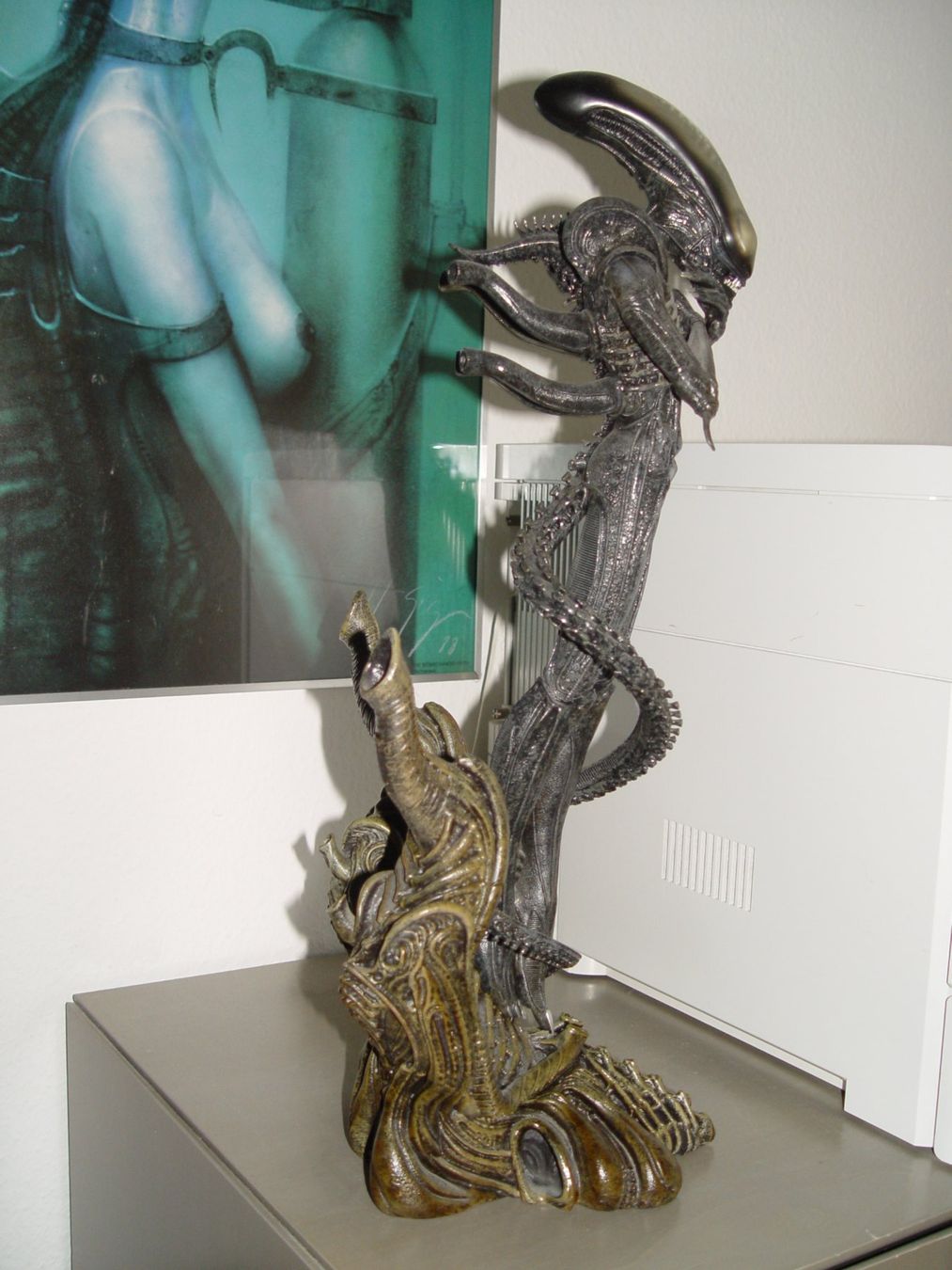 Skulpturen & Statuen: H.R. GIGER Slideshow Alien Internecivus Raptus Statue 56 cm – Neu und originalverpackt aus Dietikon von your-2nd-chance 2