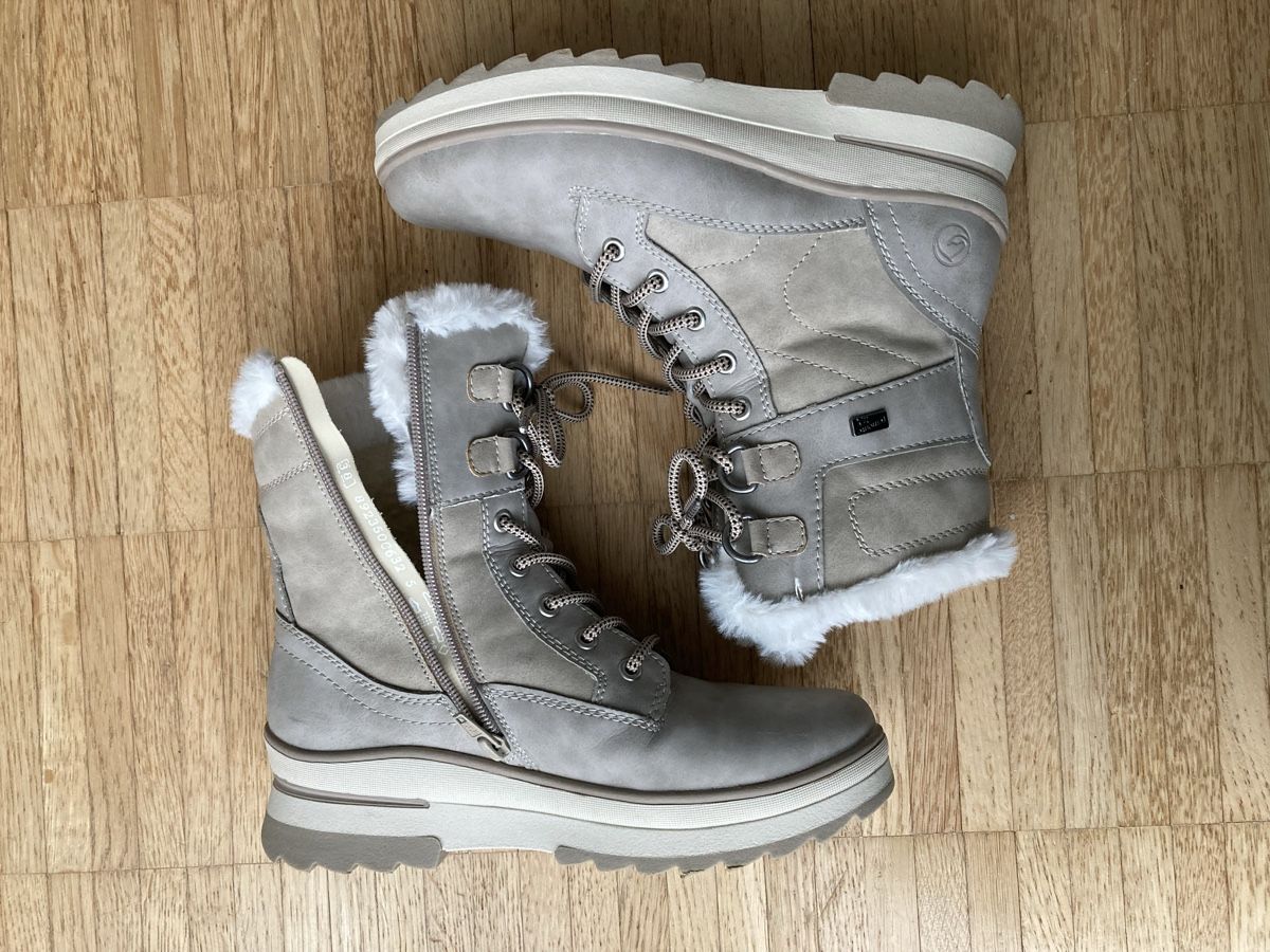 Scarpe da donna: Remonte Snowboot/Winterstiefel - gris, Grösse 37/38 – Nuovo (secondo la descrizione) da Nürensdorf venduto da salut 7