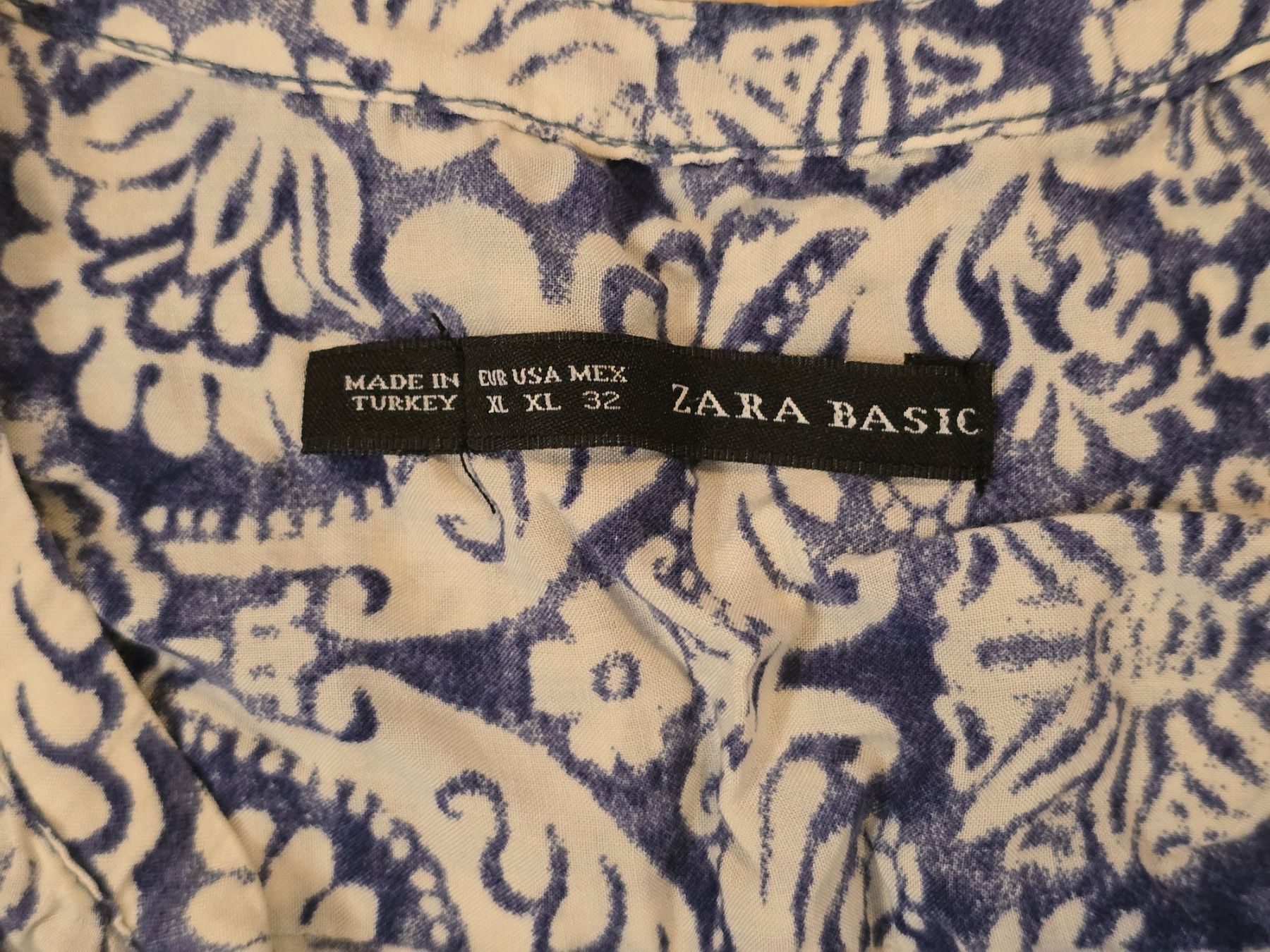 Zara Chemisiers: Bluse von Zara, Grösse L – D'occasion à Basel par Galia2000 1