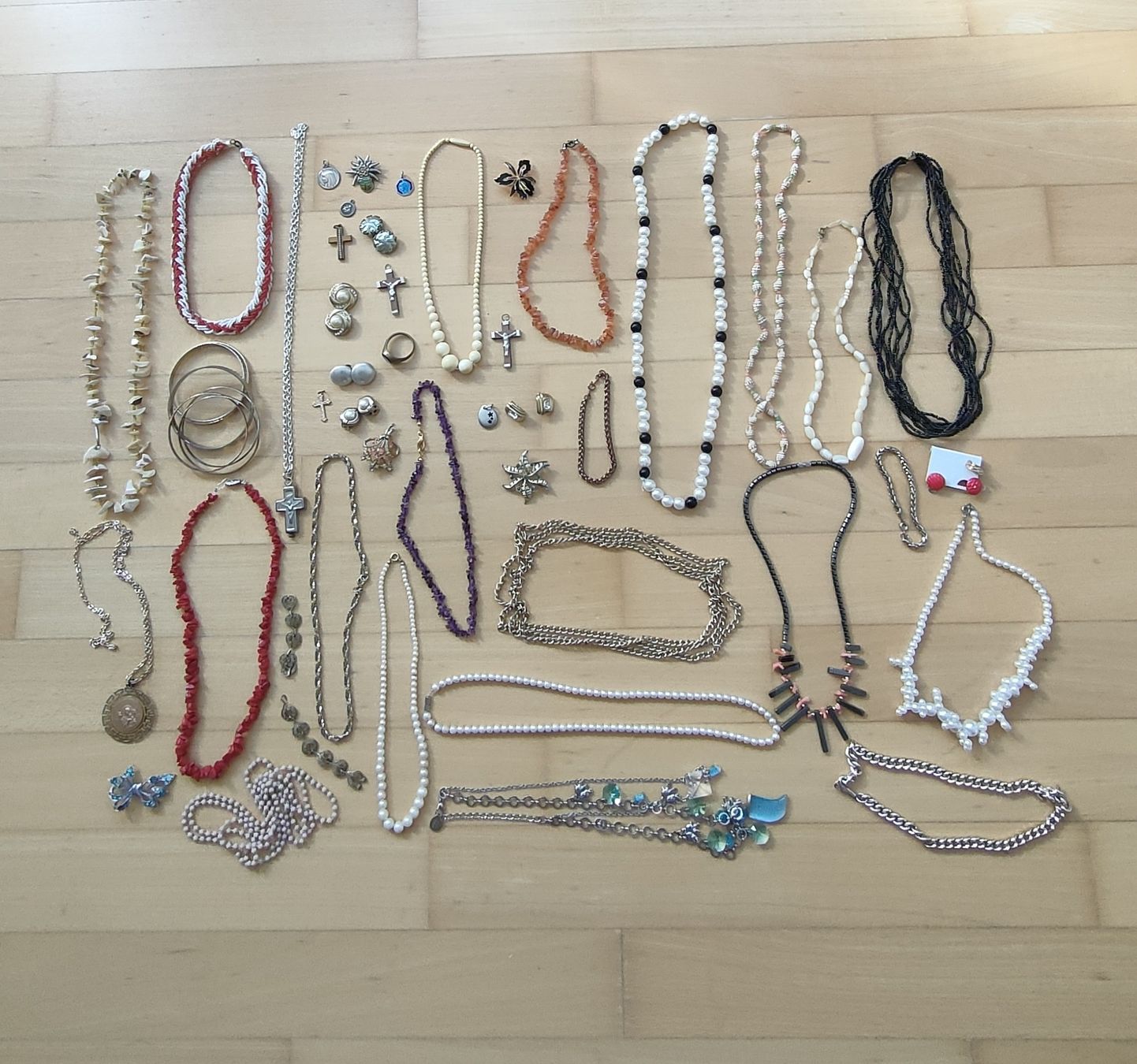 Sonstiger Schmuck: Konvolut Modeschmuck – Gebraucht aus Oberuzwil von Rainbow64