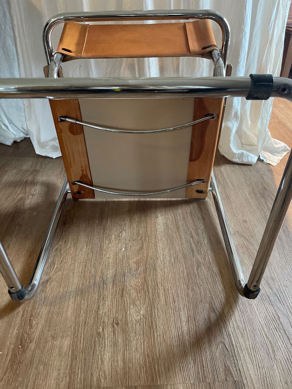 Stühle: Freischwinger Stuhl Leder Chrom – Gebraucht aus Nussbaumen AG von normajeanbaker 5