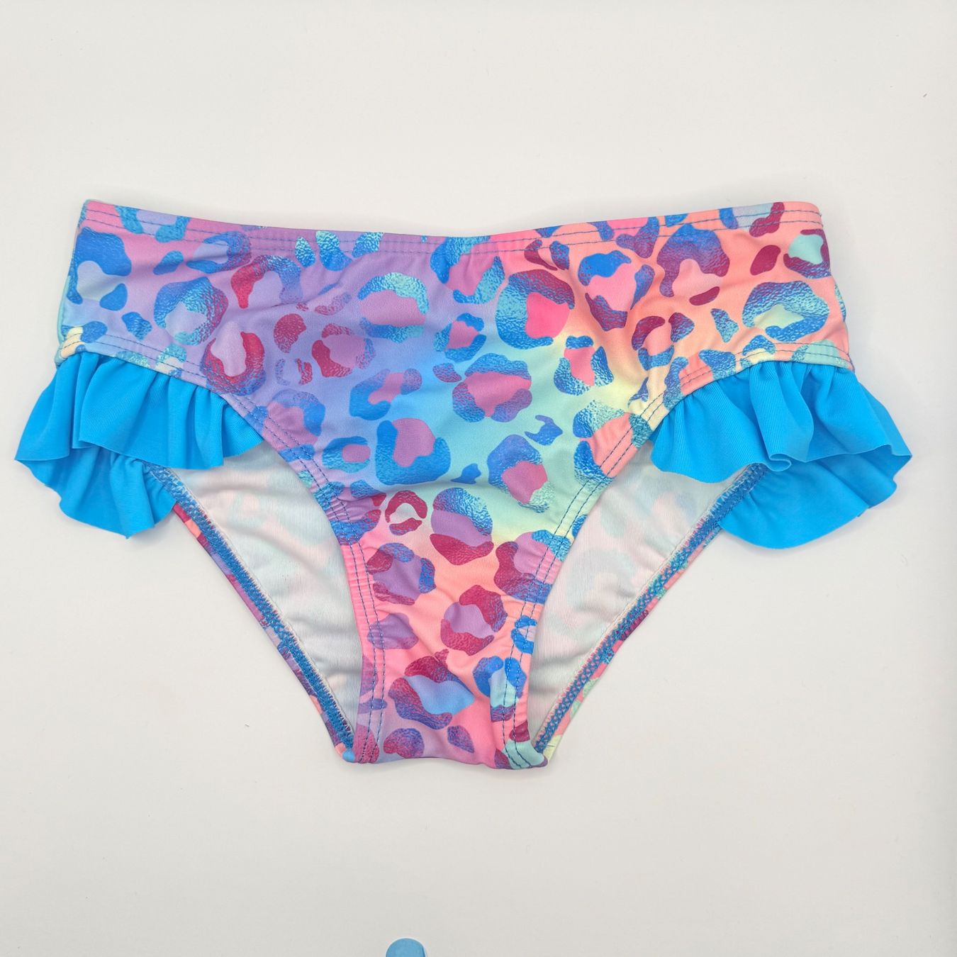 Costumi da bagno & Bikini: Buntes Mädchen Bikini Set mit Leoprint, Grösse 130 – Nuovo e nell'imballaggio originale da Jonen venduto da BMWE369