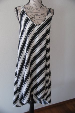 ★Sommerkleid ★schwarz weiss gestreift ★Gr. 40 ★