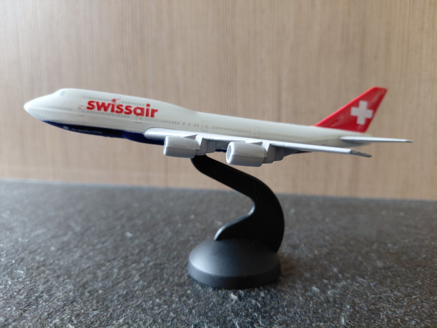 Swissair Kit di modellismo & Modellini statici: Nostalgie SWISSAIR - Box – Nuovo e nell'imballaggio originale da Renan BE venduto da Epicurien0017