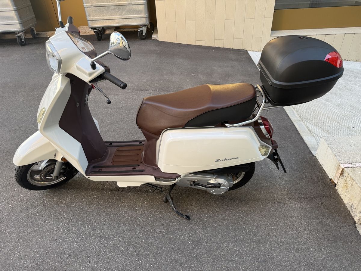 Tell Scooters: Vengo zahara 125 i – Gebraucht aus Wetzikon ZH von KIEE 3