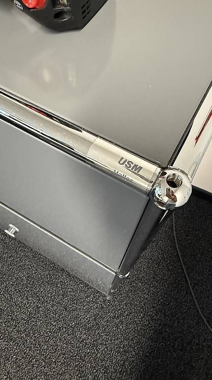 USM Systemes d'archivage: USM Haller Sideboard - 9 Fächer, Metall & Glas – D'occasion à Münchenstein par Schi.77 4