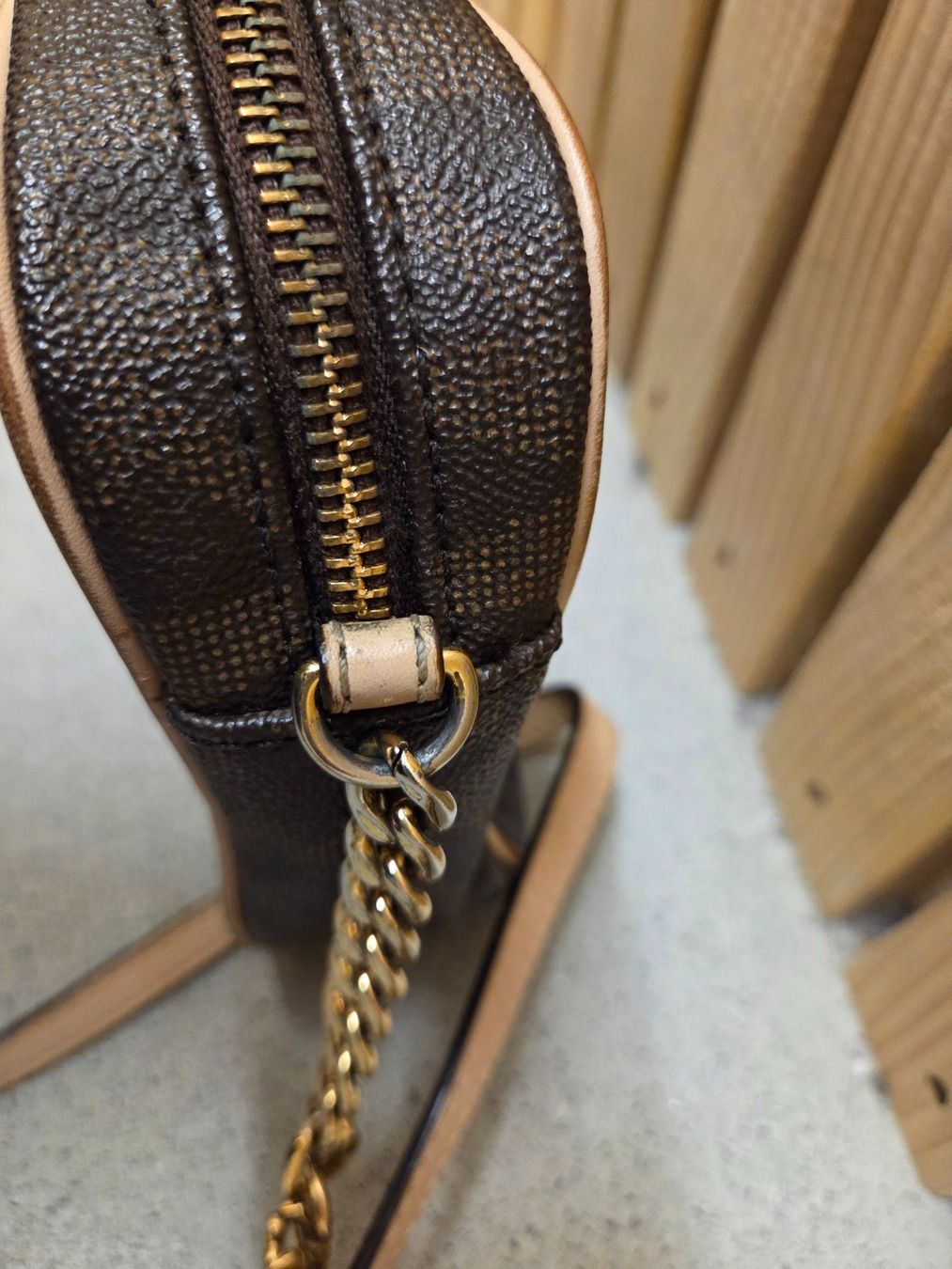 Michael Kors Borse da donna: MICHAEL KORS Tasche mit Portemonnaie – Usato da Emmen venduto da GrabandGo 8