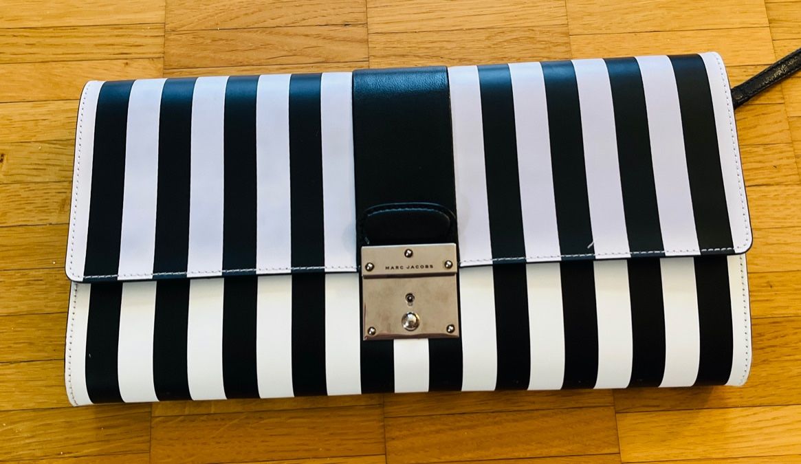 Marc Jacobs Taschen für Damen: MARC JACOBS POCHETTE – Neu und originalverpackt aus Zurich von MX1000