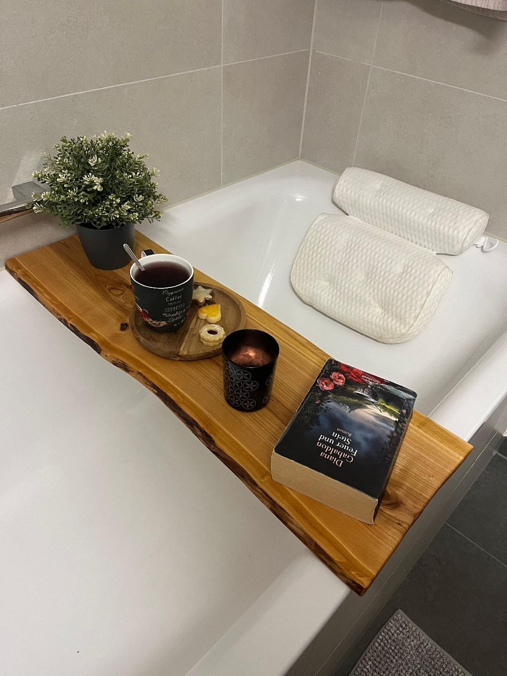 Servierplatten: Badewannenablage Massivholzbrett – Neu und originalverpackt aus Bettlach von Fniggli94 2