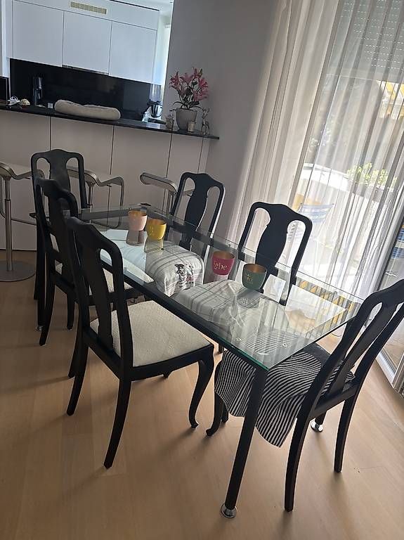 Tables: Esszimmertisch mit 6 Stühlen – D'occasion à Zürich par ari_y7sc