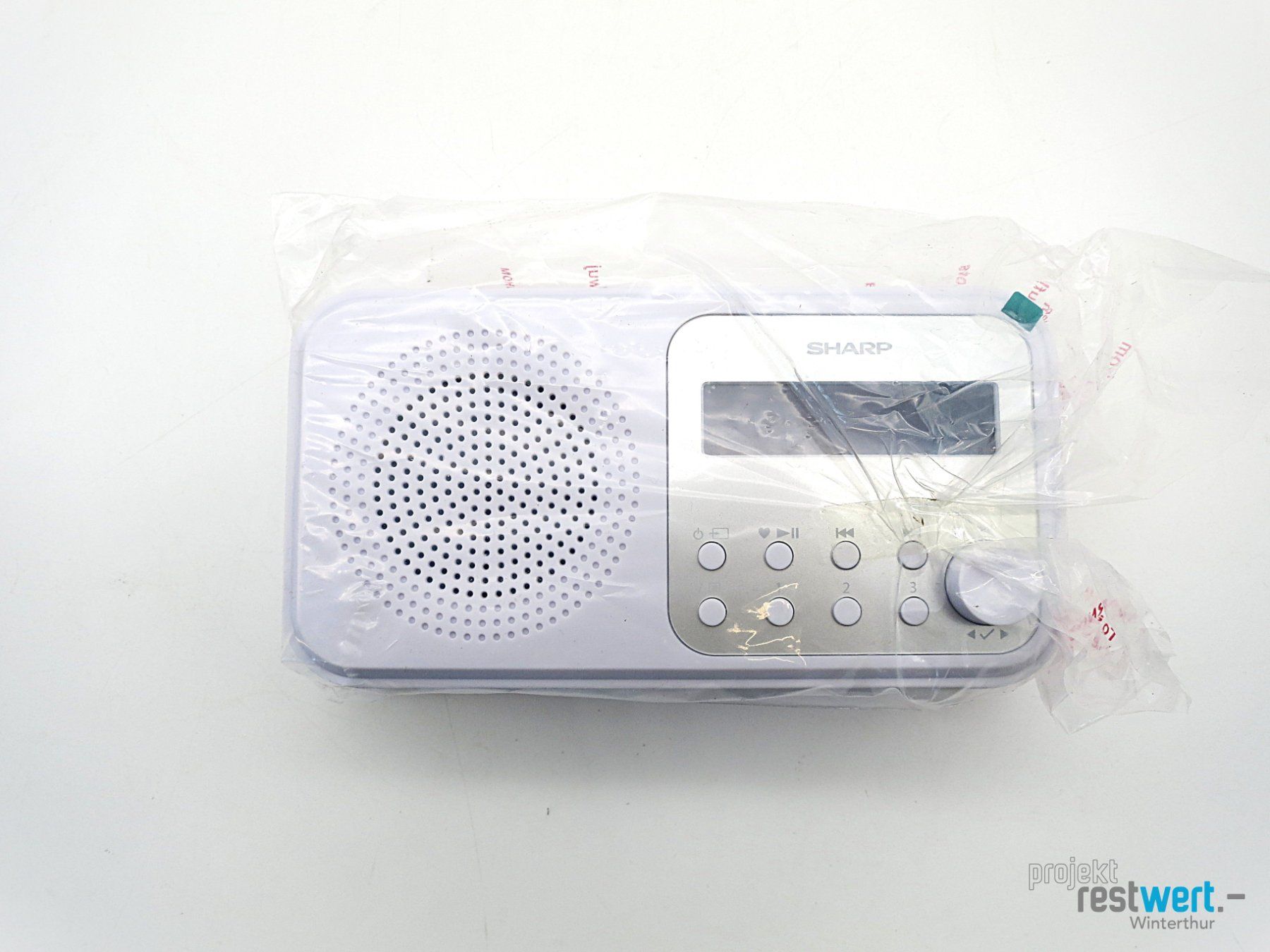 Sharp Radios: SHARP - USB, DAB+ Radio mit Bluetooth – Neu (gemäss Beschreibung) aus Winterthur von Restwert_Winterthur 1
