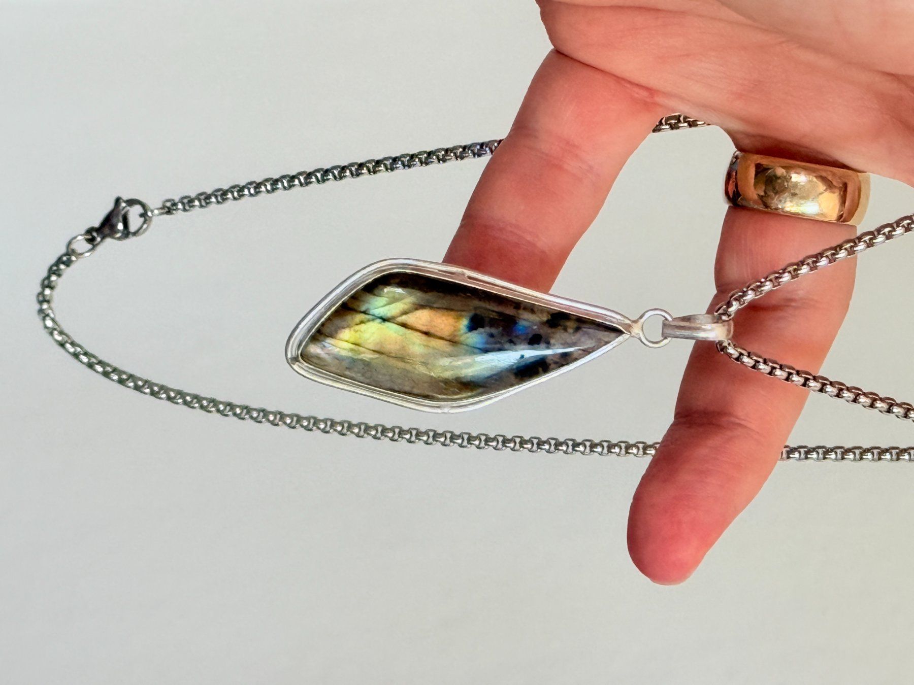 Catenine: Collier Labradorite - Élégance Naturelle ✨ – Nuovo e nell'imballaggio originale da Genève venduto da AWWA 5