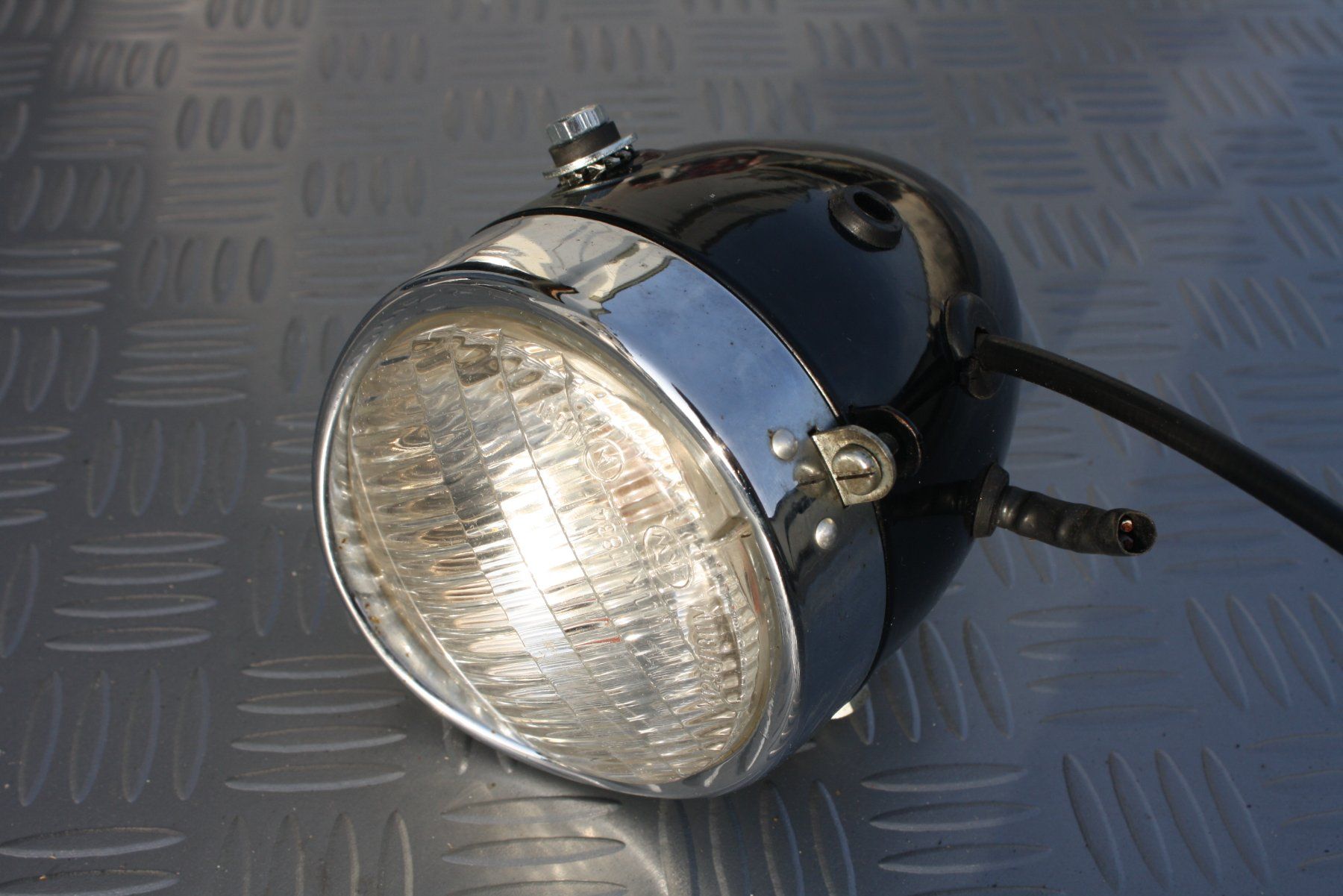 Sachs Ciclomotori: Original ZKW Mofa Scheinwerfer Eierlampe Tacho Puch Sachs – Usato da Egnach venduto da Cintegral 4