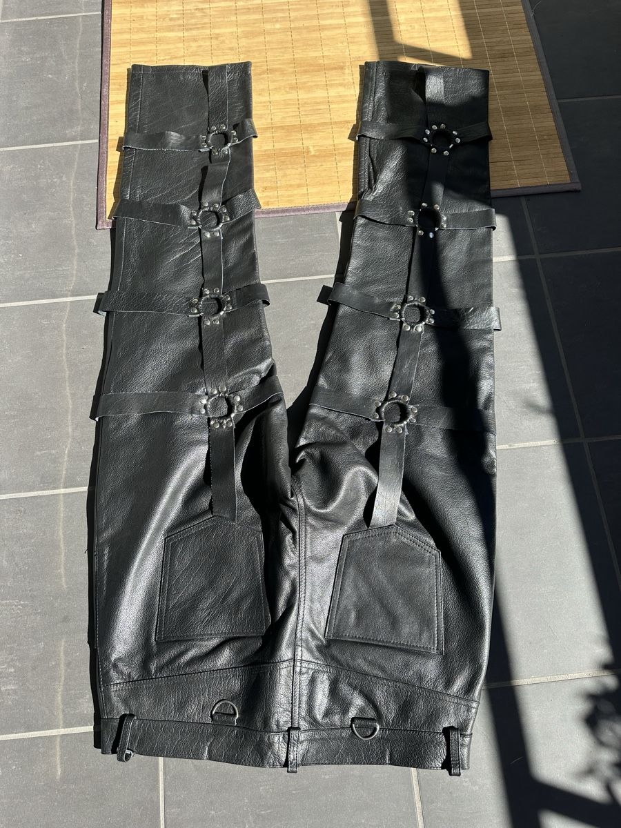 Pantalons: EV bravado leather bondage pants – D'occasion à Adligenswil par bac_8v5s 4