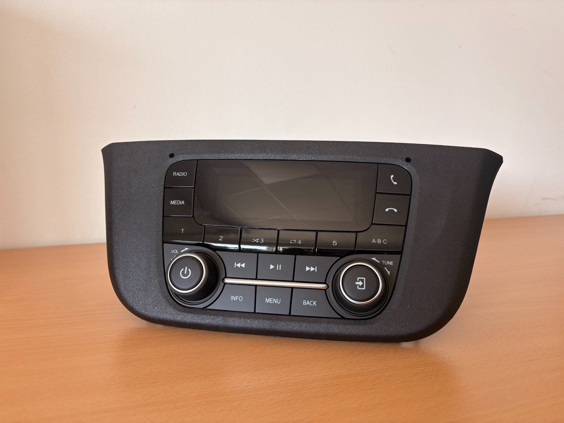 Radios: Iveco Daily Radio – Neuf (Voir description) à Schaanwald par cvobob-speedshop