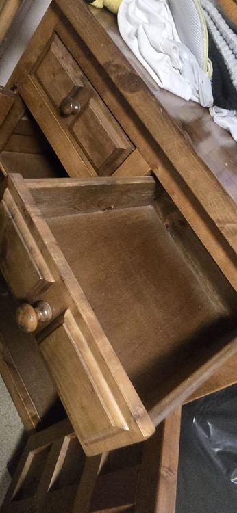 Commodes: Rustikale Holzkommode mit Schnitzereien – D'occasion à Lütisburg Station par Amarelle3 2
