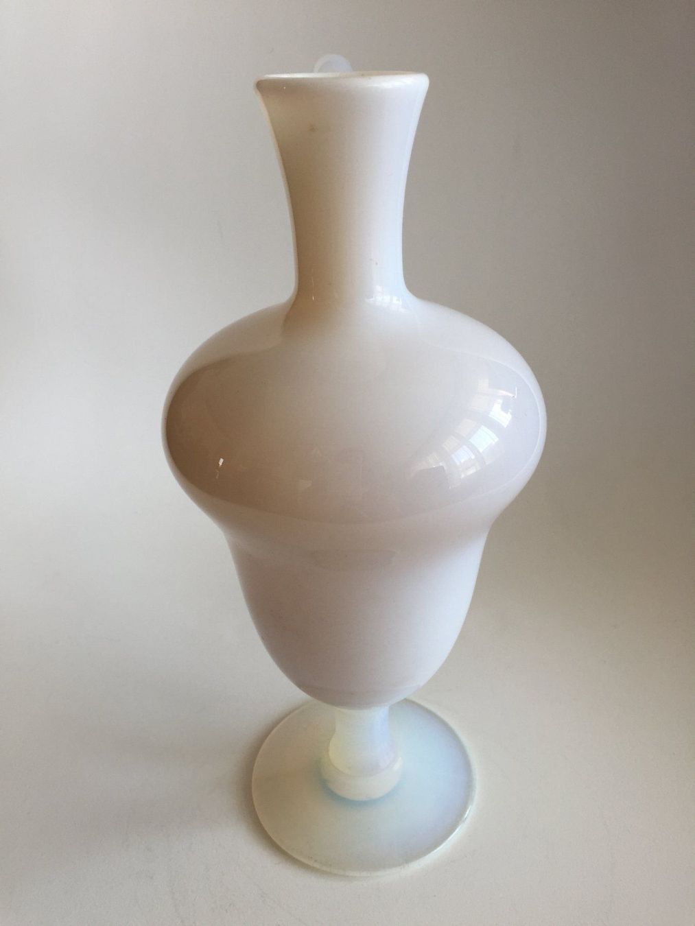 Vasen & Gefässe: Vase en opaline – Gebraucht aus Cossonay-ville von Super-Price-Quality 1