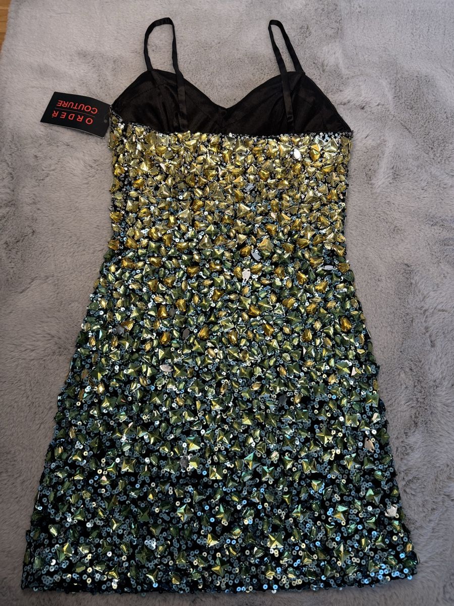 Vestiti: Kleid – Nuovo (secondo la descrizione) da Emmenbrücke venduto da sa.ra 1