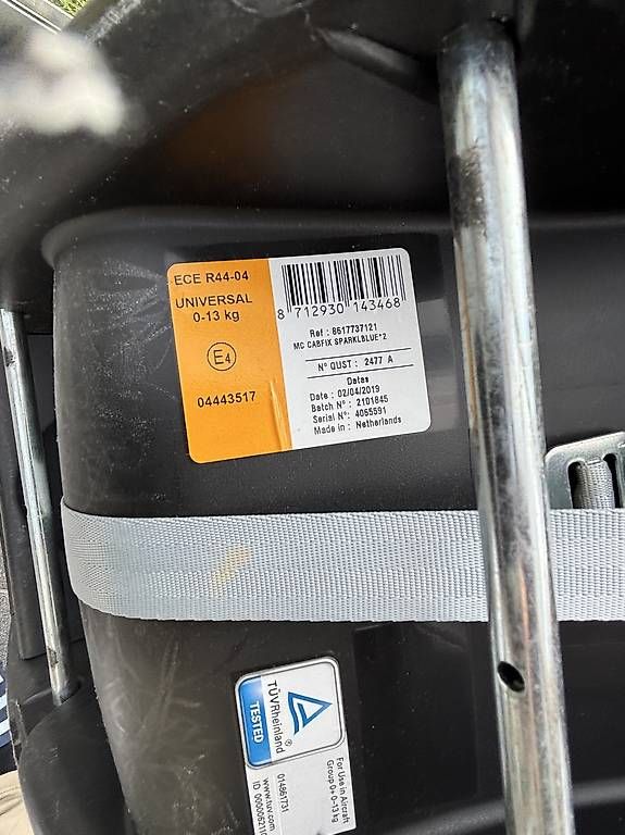 Seggiolini per auto: Maxi Cosi mit Basis Station – Usato da Schlatt TG venduto da peeedi 4