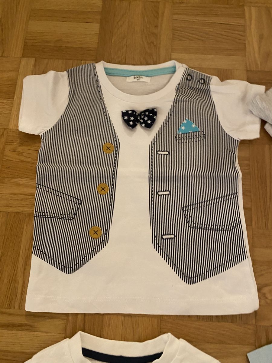 Camicie, T-shirt & Polo: Kinder T-Shirt Grösse 86 – Usato da Zürich venduto da zd_1965 1