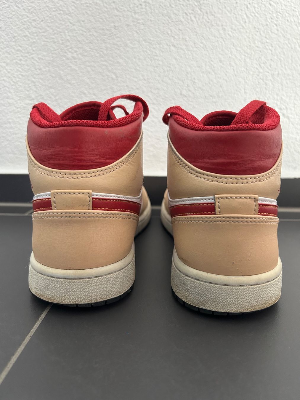 Nike Scarpe da uomo: Nike Air Jordan – Usato da Schlieren venduto da Leavio 2