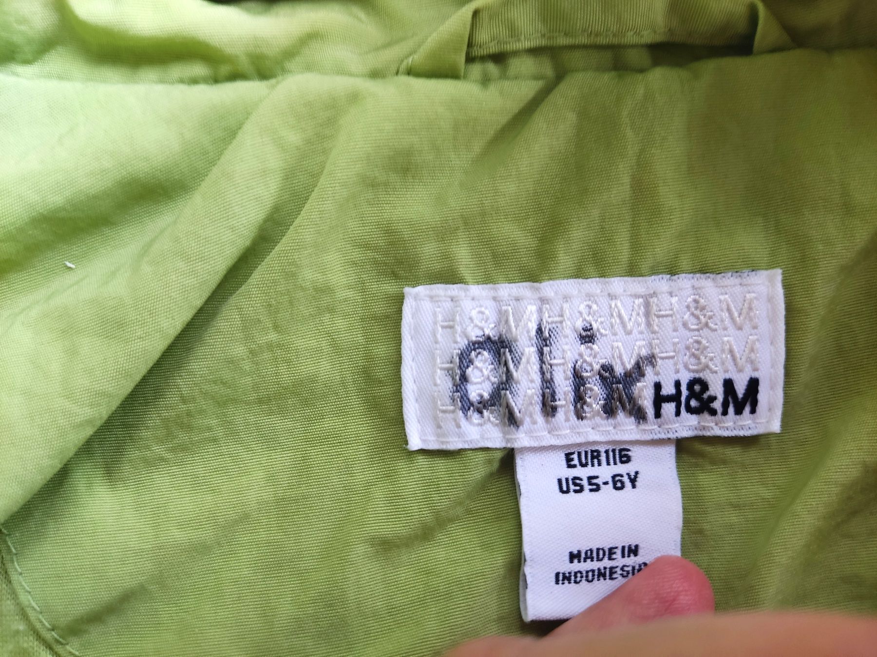 H&M Giacche & Cappotti: H&M Regenjacke Gr. 116 – Usato da Biel/Bienne venduto da AnikaNah 6