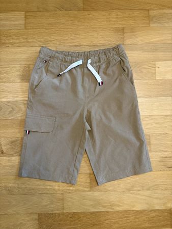 Shorts Tommy Hilfiger beige taille 12 -14 ans bon état