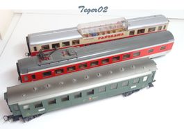 Märklin H0  3 Personenwagen 2x mit Licht