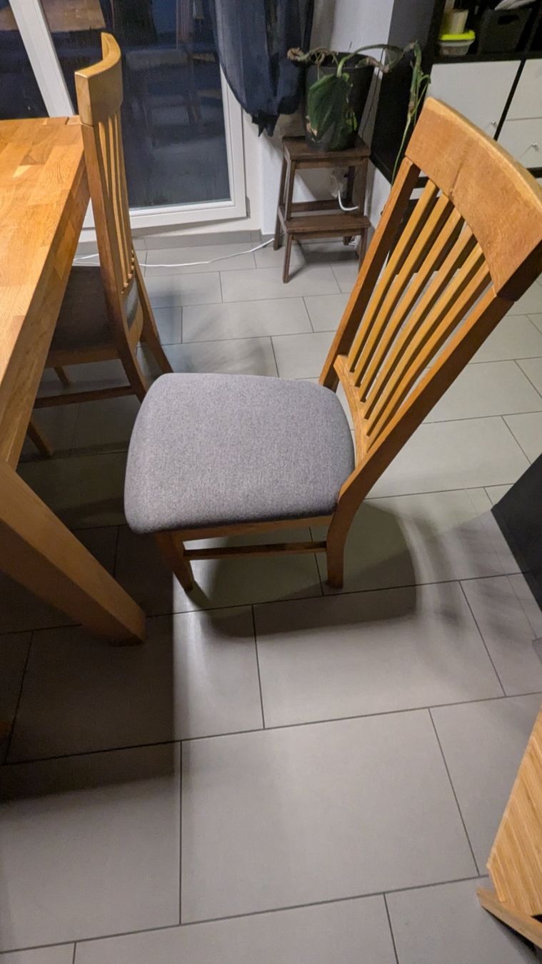 Jysk Set di tavolo e panche: Esszimmertisch inkl. Stühle – Usato da Trimbach venduto da Chireel 2