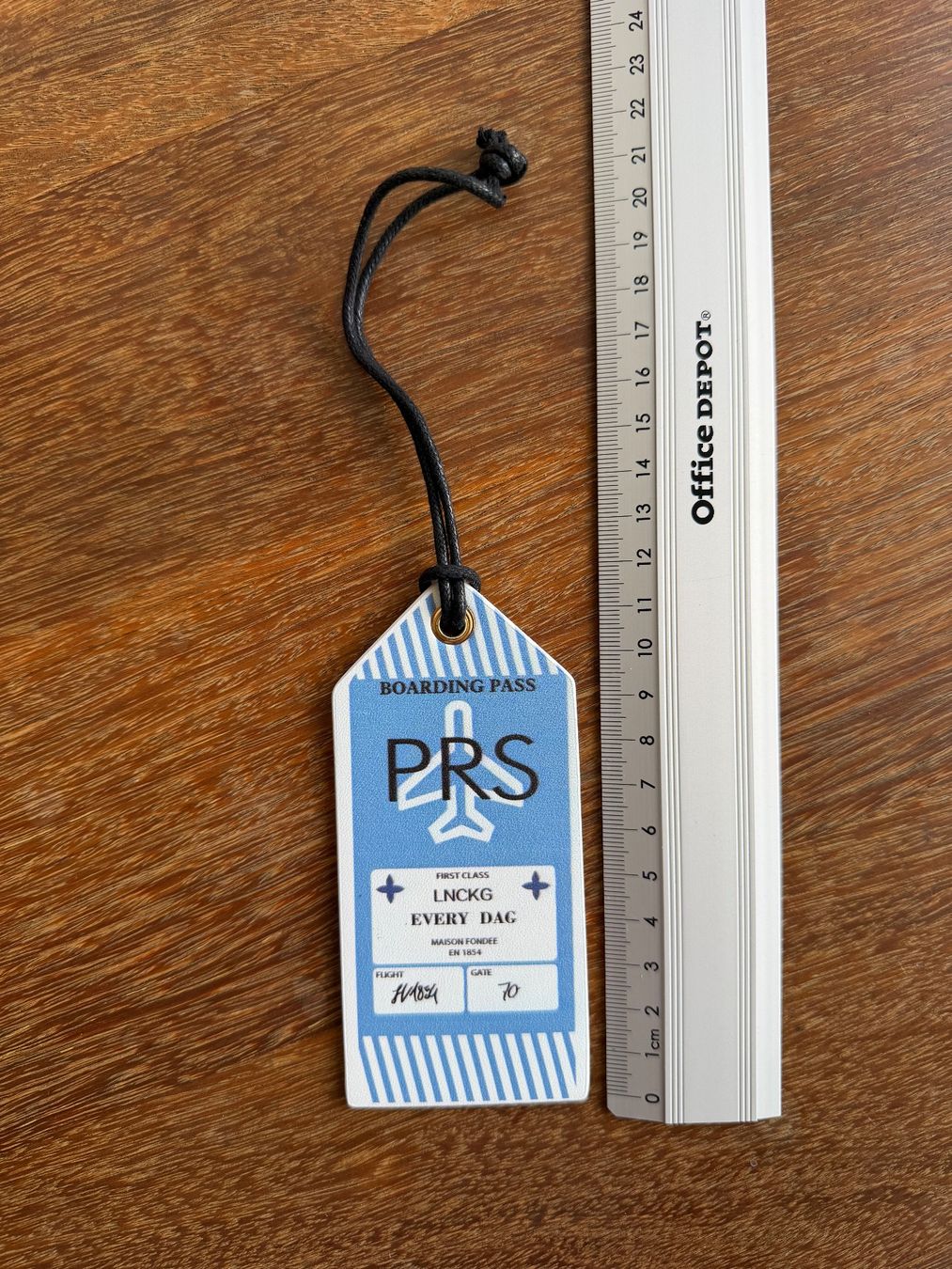 Schlüsselanhänger & - bänder: Taschenanhänger Paris Flugticket – Neu und originalverpackt aus Ennetbaden von miboo