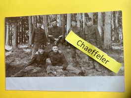 Ansichtskarte mit Soldaten
