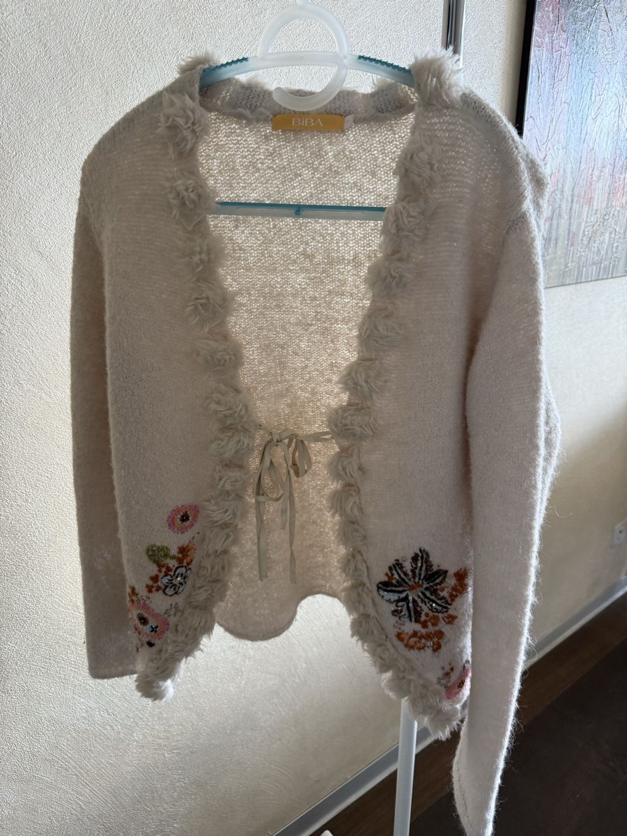 Lotti di vestiti: Damen Pullover und Strickjacken 5 Stück – Usato da Bellmund venduto da estrella01 5