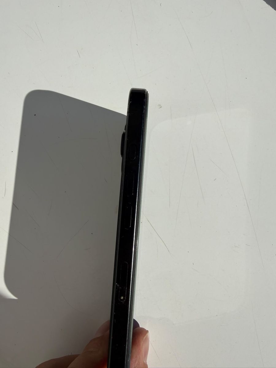 Apple Handys / Smartphones: Iphone 16pro  – Gebraucht aus Gams von bas_yr7s 3
