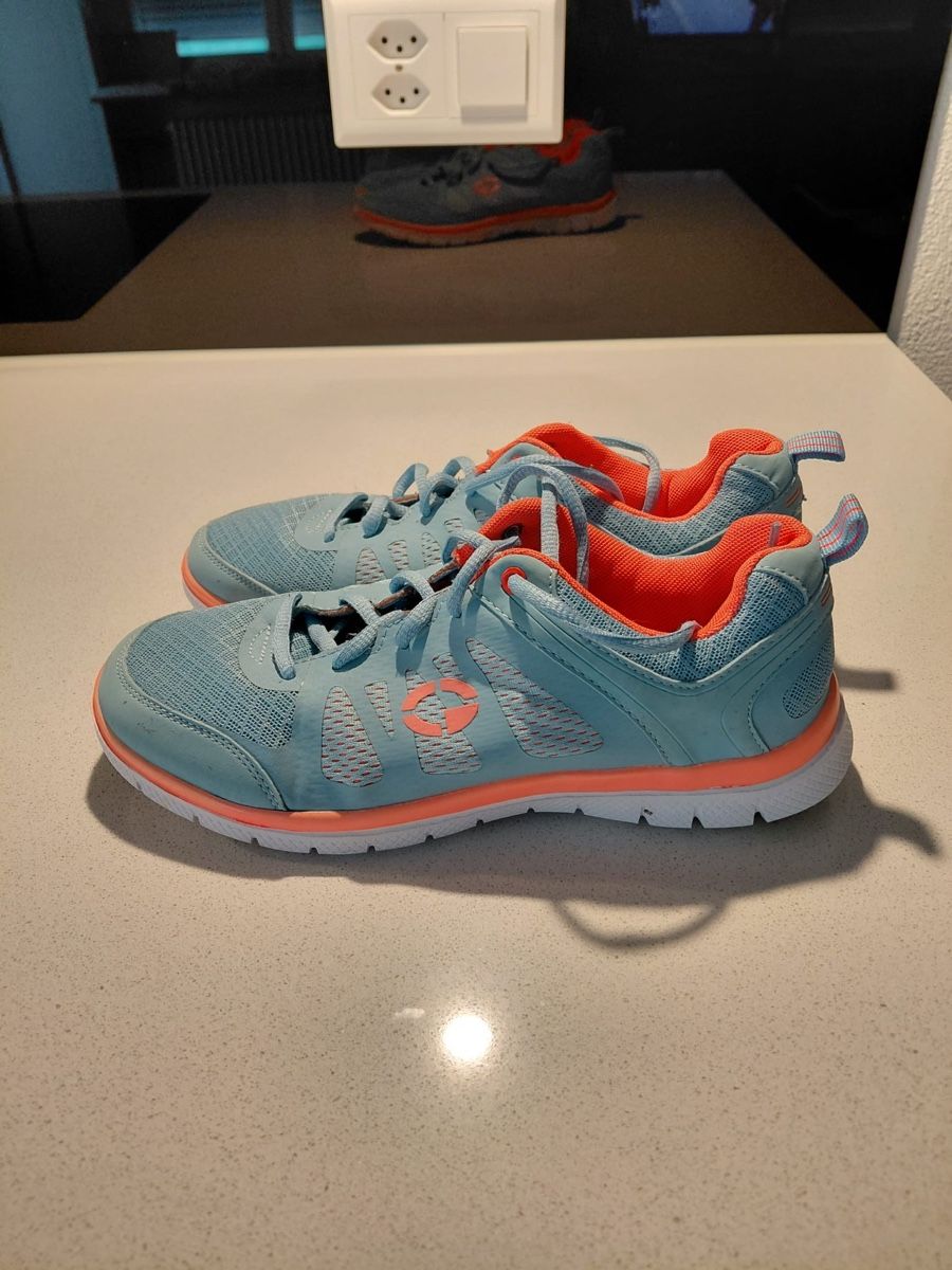 Scarpe da donna: Frauen Sportschuhe - Gr.39 – Nuovo (secondo la descrizione) da Grenchen venduto da lia51