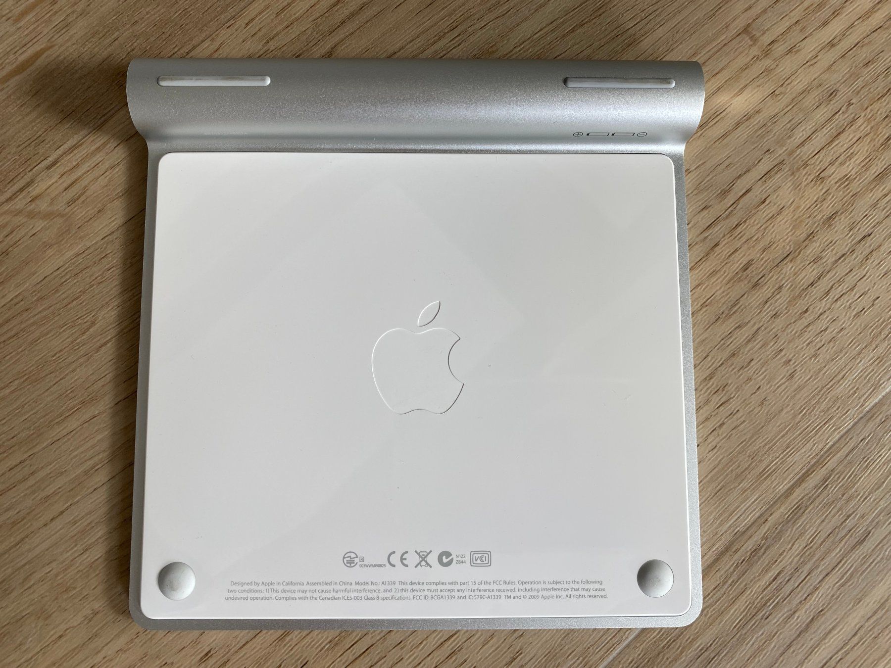 Apple Maus: Apple Magic Trackpad 1. Gen. A1339 – Bluetooth – Gebraucht aus Wetzikon ZH von BackToRetro 1